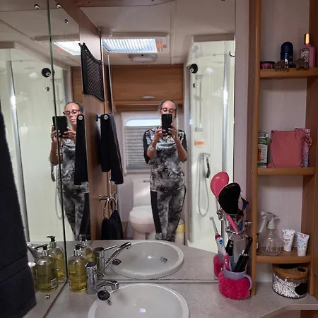 Peaceful Caravan Escape Camping Costa de Caparica