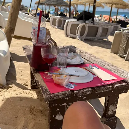 Peaceful Caravan Escape Camping Costa de Caparica