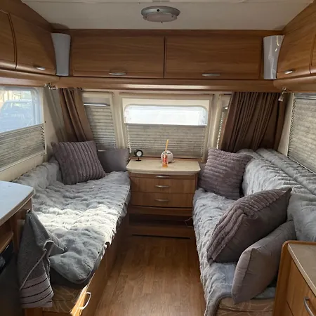 Peaceful Caravan Escape Campeggio Costa da Caparica