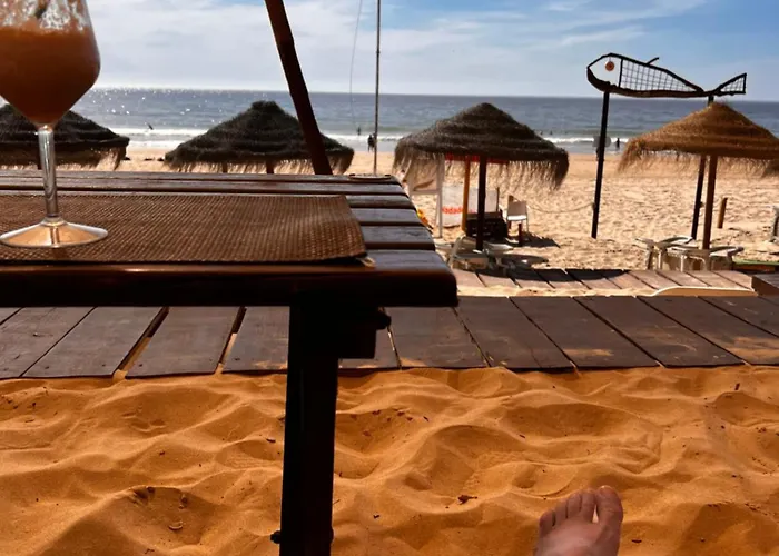 Peaceful Caravan Escape Costa da Caparica