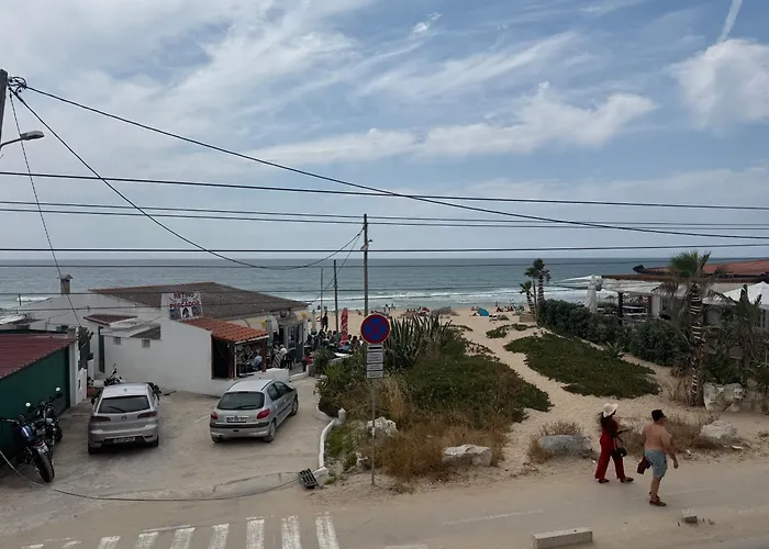 Camping Peaceful Caravan Escape Costa da Caparica