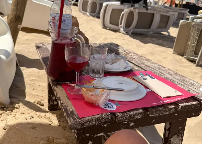 Peaceful Caravan Escape Camping Costa da Caparica