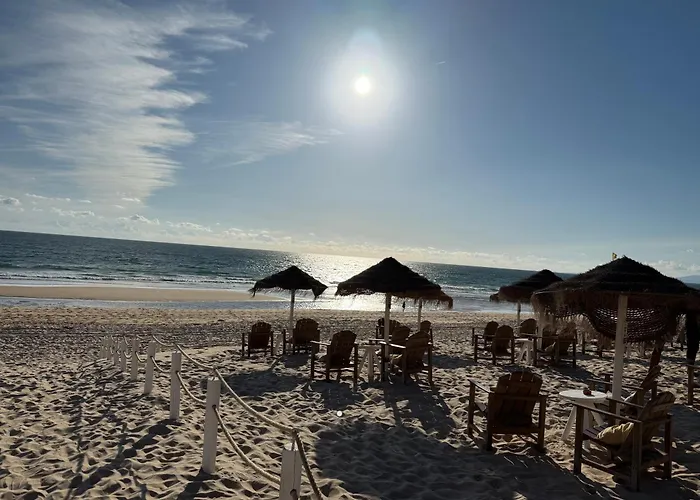 Peaceful Caravan Escape Camping Costa da Caparica