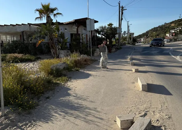 Peaceful Caravan Escape Camping